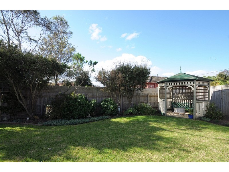 11 Tolga Close, Carrum Downs VIC 3201