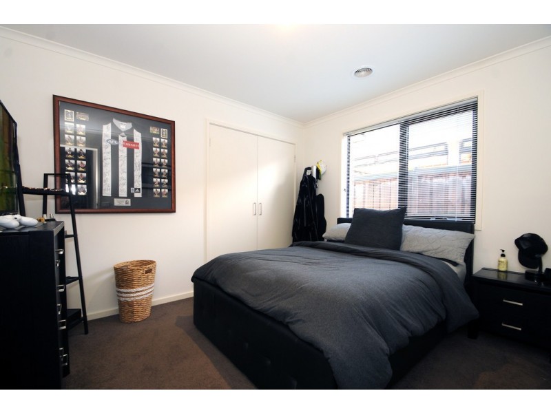 19 Sanoma Drive, Skye VIC 3977