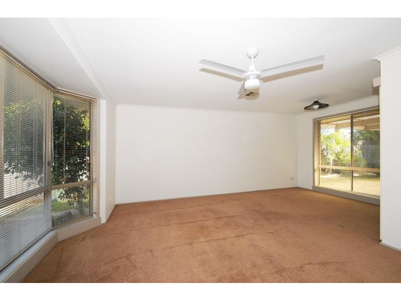 11 Streeton Court, Skye VIC 3977