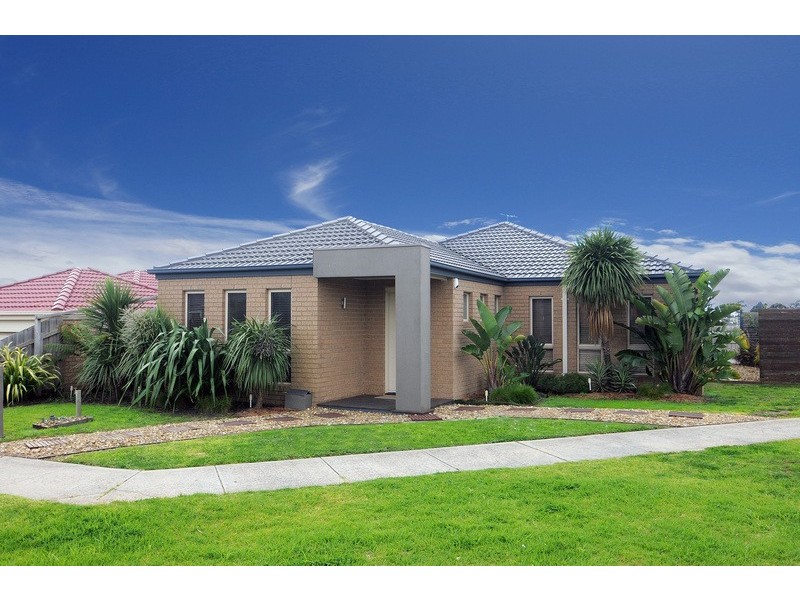 25 Diamond Parade, Skye VIC 3977