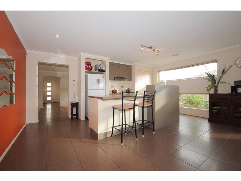 25 Diamond Parade, Skye VIC 3977