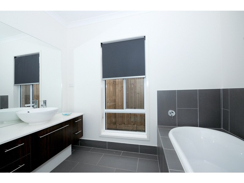 12 Di Blasi Court, Skye VIC 3977