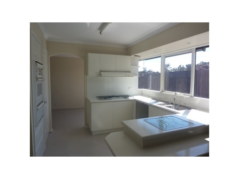 11 Regal Court, Carrum Downs VIC 3201