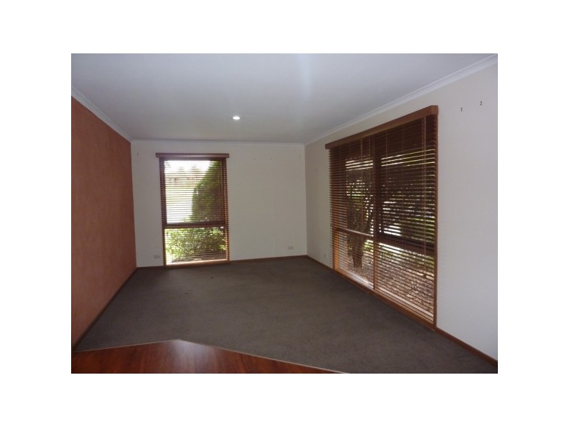 56 Carrington Crescent, Carrum Downs VIC 3201