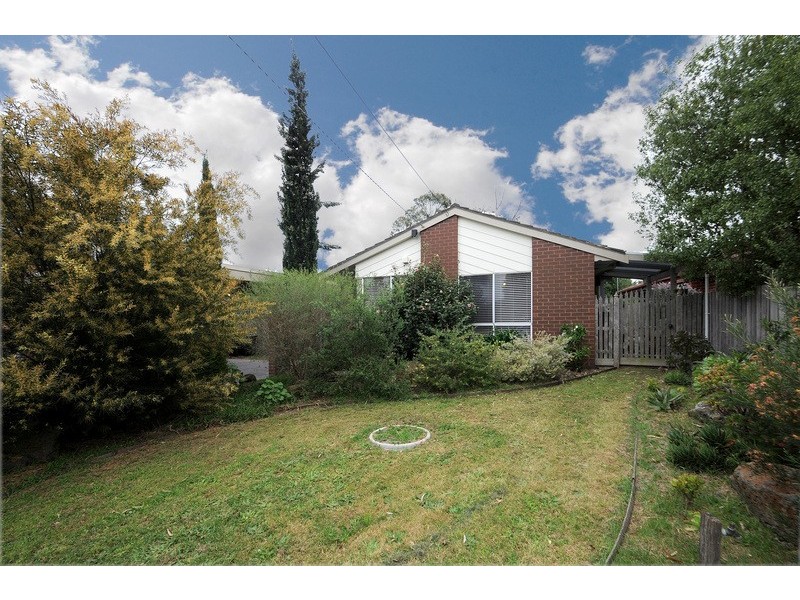 11 Charleville Court, Carrum Downs VIC 3201