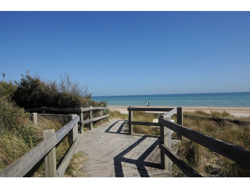 Boat Shed 490 Gnotuk Avenue, Aspendale VIC 3195