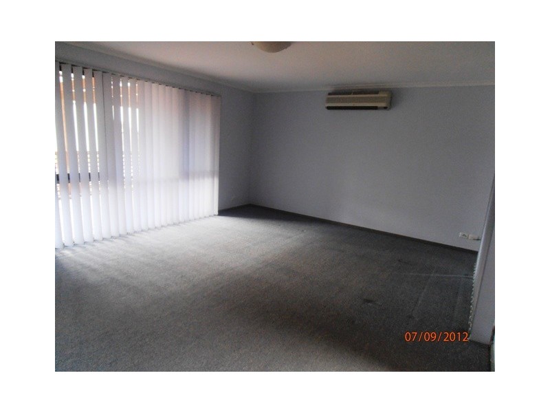 32 Earnshaw Drive, Carrum Downs VIC 3201