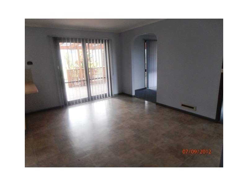 32 Earnshaw Drive, Carrum Downs VIC 3201