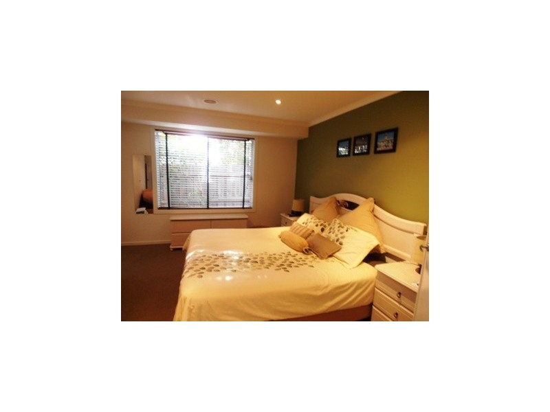 4 Dimitrios Close, Skye VIC 3977