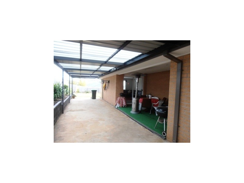 4 Dimitrios Close, Skye VIC 3977