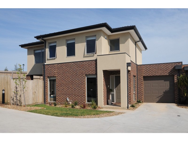 1/35 Lily Way, Skye VIC 3977