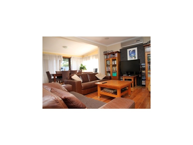 1 Kananook Avenue, Seaford VIC 3198