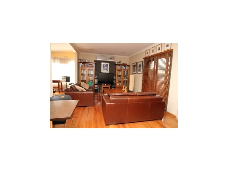 1 Kananook Avenue, Seaford VIC 3198