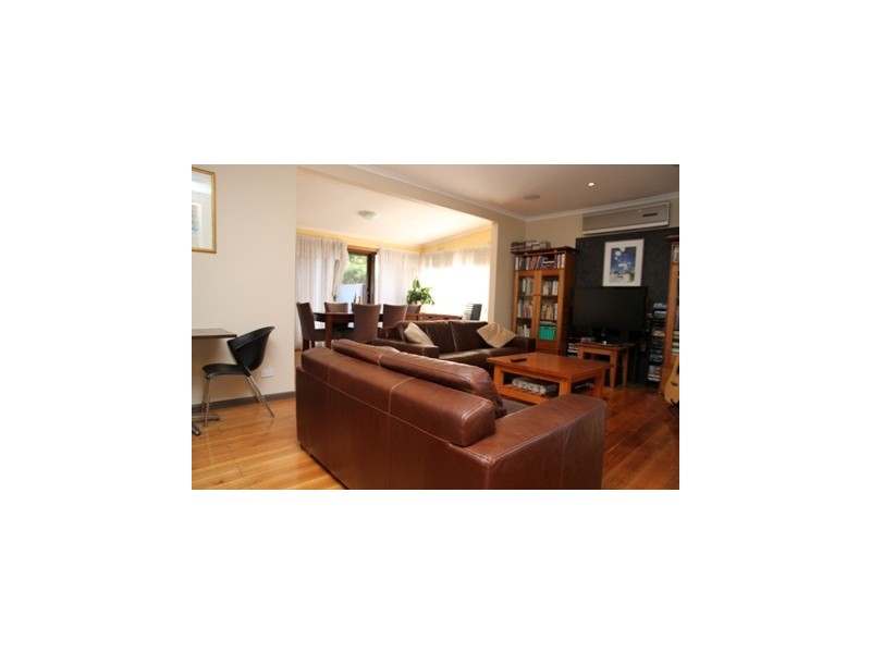 1 Kananook Avenue, Seaford VIC 3198