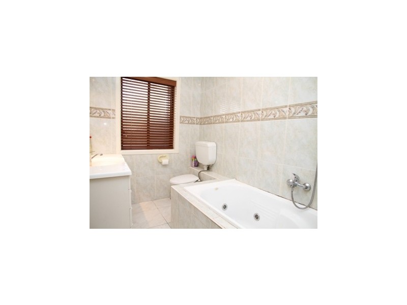 1 Kananook Avenue, Seaford VIC 3198