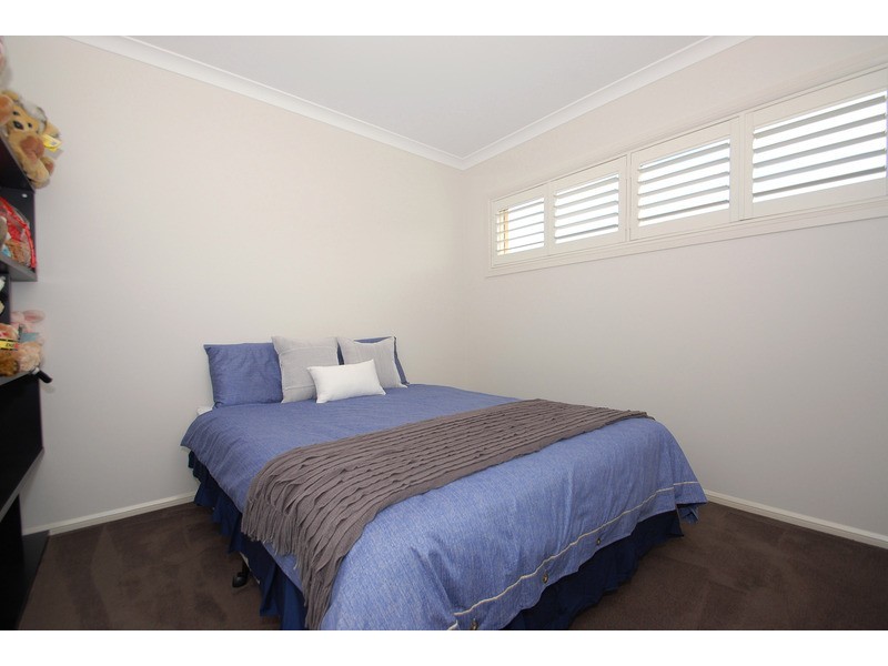 44 Sandarra Boulevard, Sandhurst VIC 3977