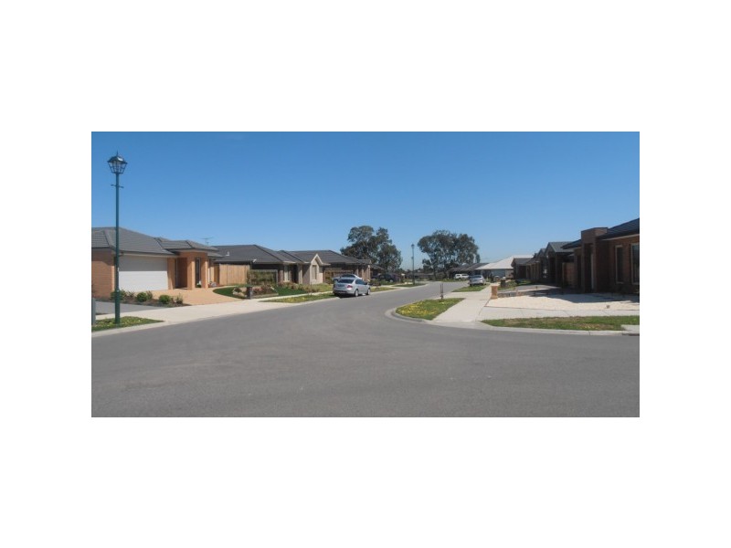 53 Sanoma Drive, Skye VIC 3977