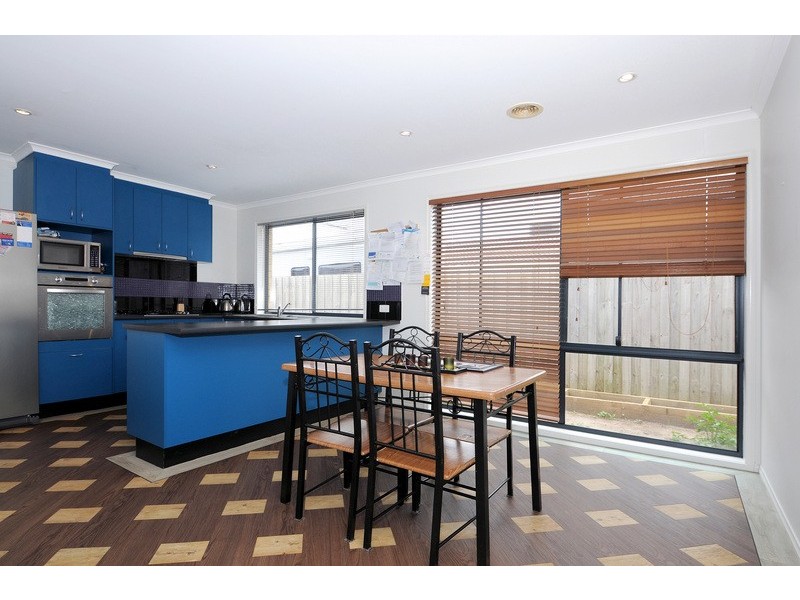 8 Natisone Place, Skye VIC 3977