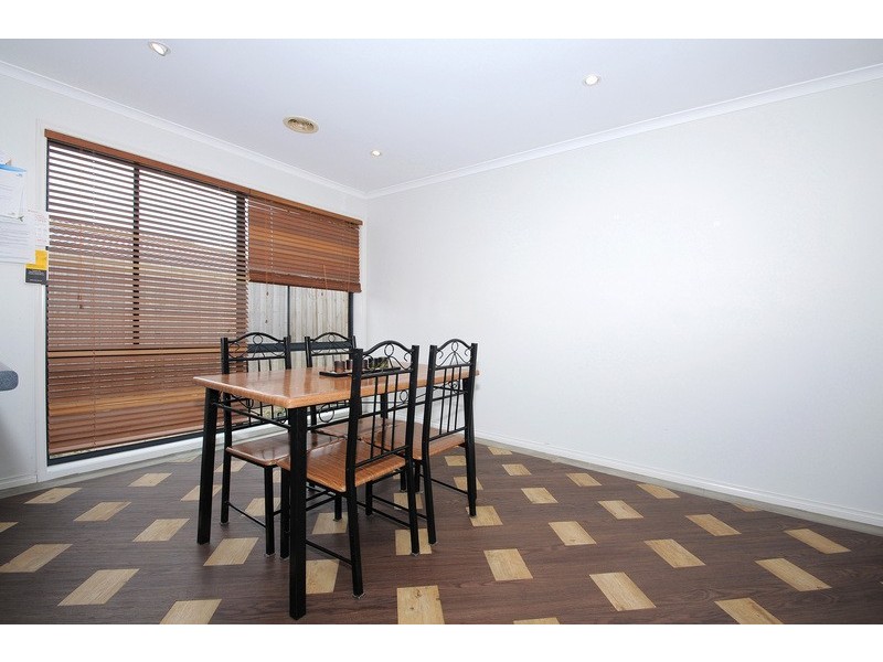 8 Natisone Place, Skye VIC 3977