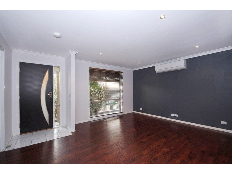 17 Oberon Drive, Carrum Downs VIC 3201