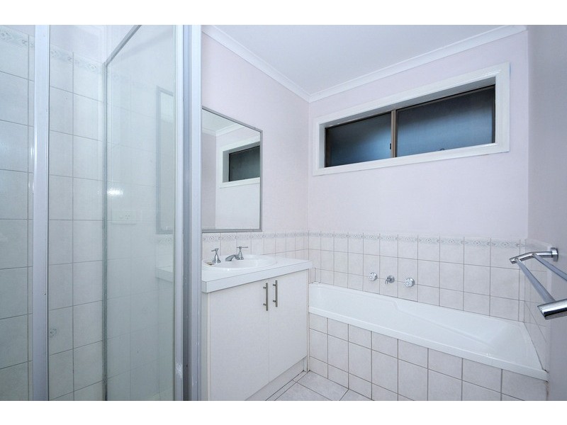 17 Oberon Drive, Carrum Downs VIC 3201