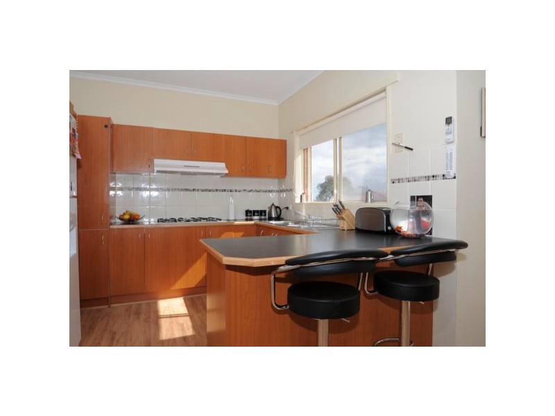 27 Postregna Way, Skye VIC 3977