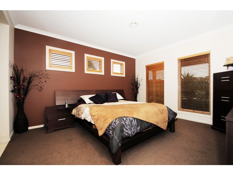 18 Black Wallaby Drive, Langwarrin VIC 3910