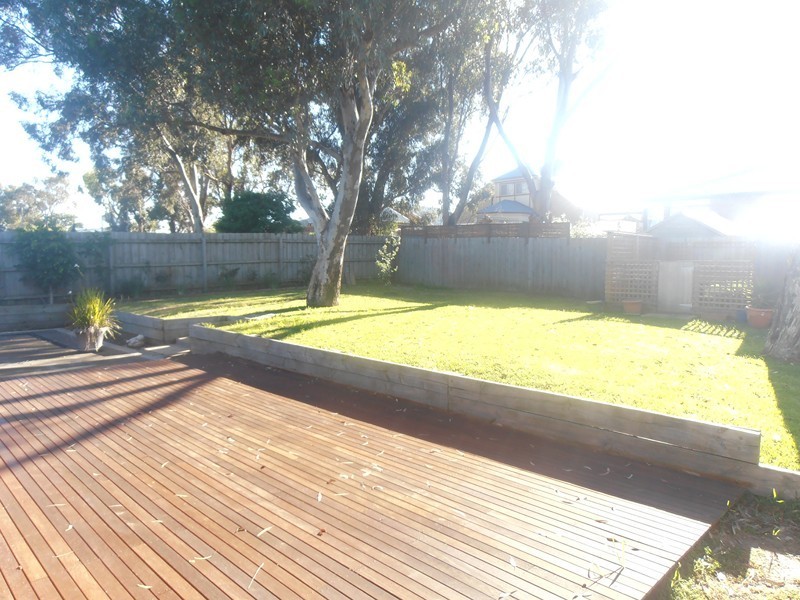 6 Arlene Drive, Skye VIC 3977