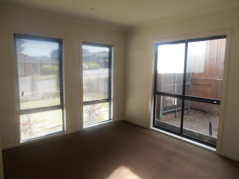 4 Protea Street, Carrum Downs VIC 3201