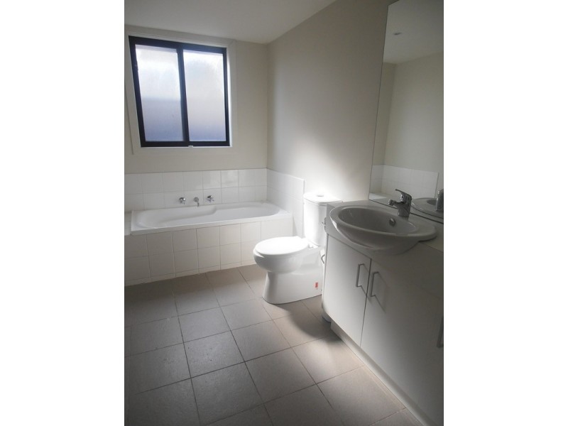 4 Protea Street, Carrum Downs VIC 3201