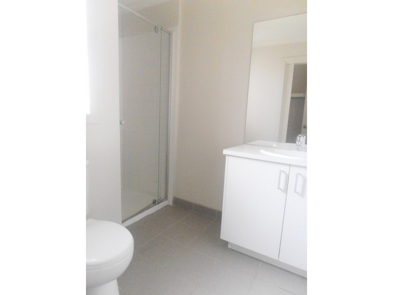 4 Protea Street, Carrum Downs VIC 3201