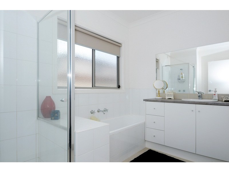 4/35 Lily Way, Skye VIC 3977
