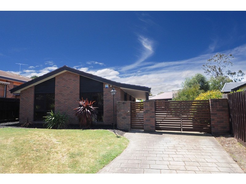 7 Greenshank Court, Carrum Downs VIC 3201