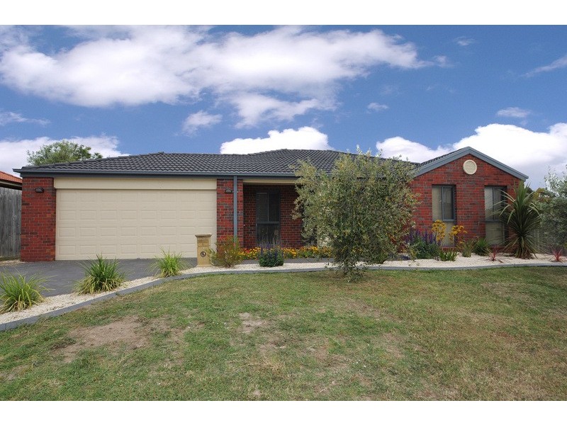 6 Sandalwood Grove, Carrum Downs VIC 3201