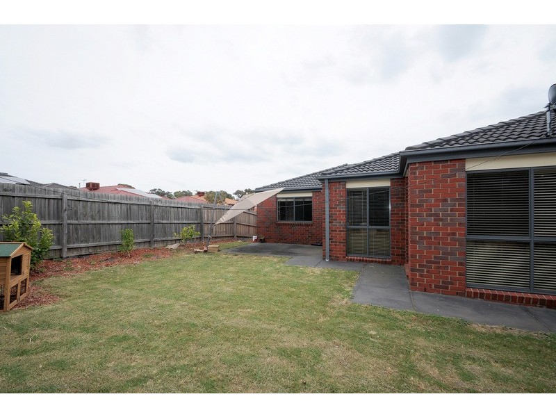6 Sandalwood Grove, Carrum Downs VIC 3201