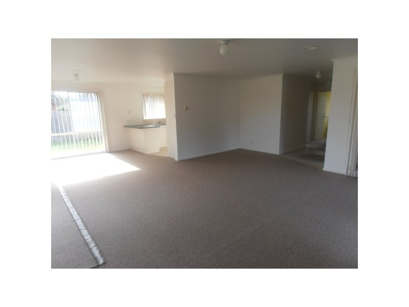 4 Elpara Place, Skye VIC 3977