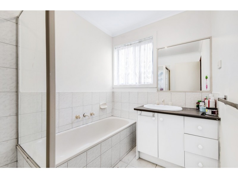 14 James McFarlane Wynd, Skye VIC 3977