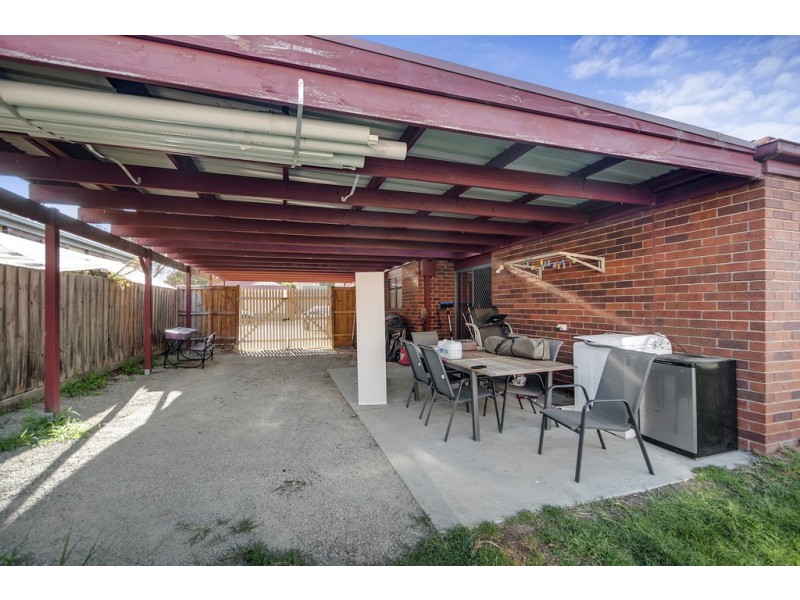 14 James McFarlane Wynd, Skye VIC 3977