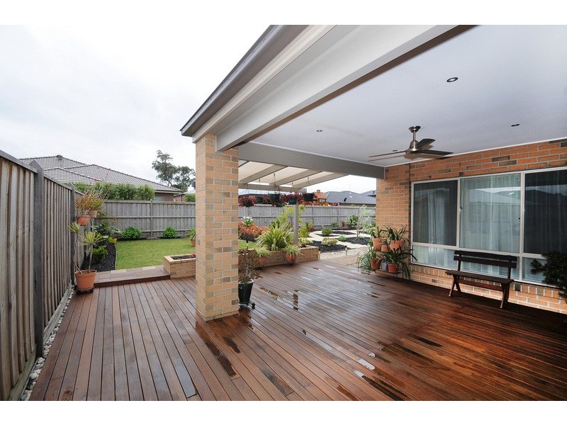 4 Blue Peppermint Court, Lyndhurst VIC 3975