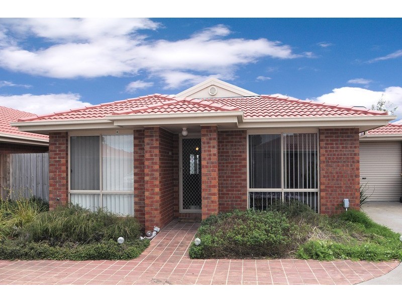8/11 Coco Parade, Skye VIC 3977