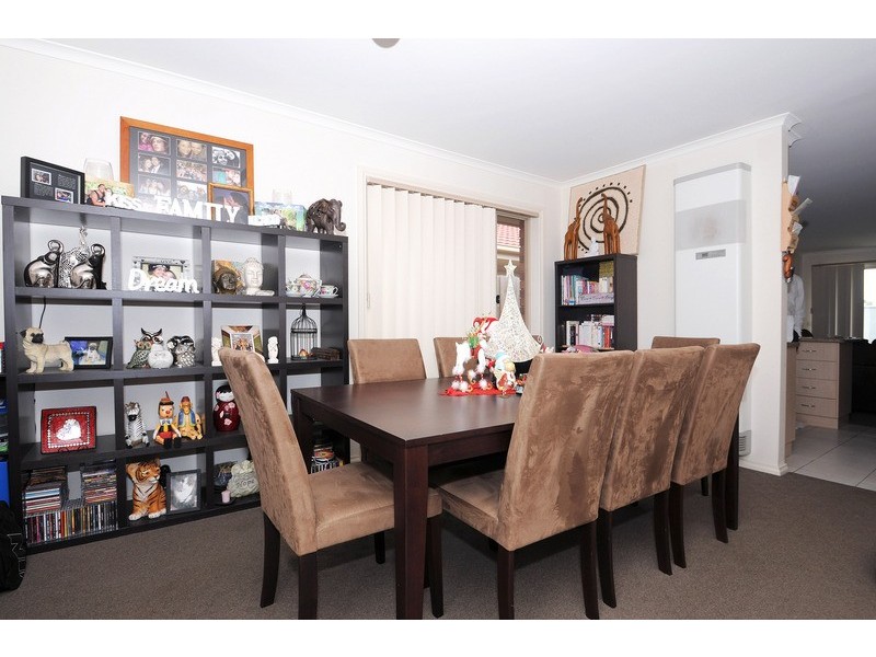 8/11 Coco Parade, Skye VIC 3977