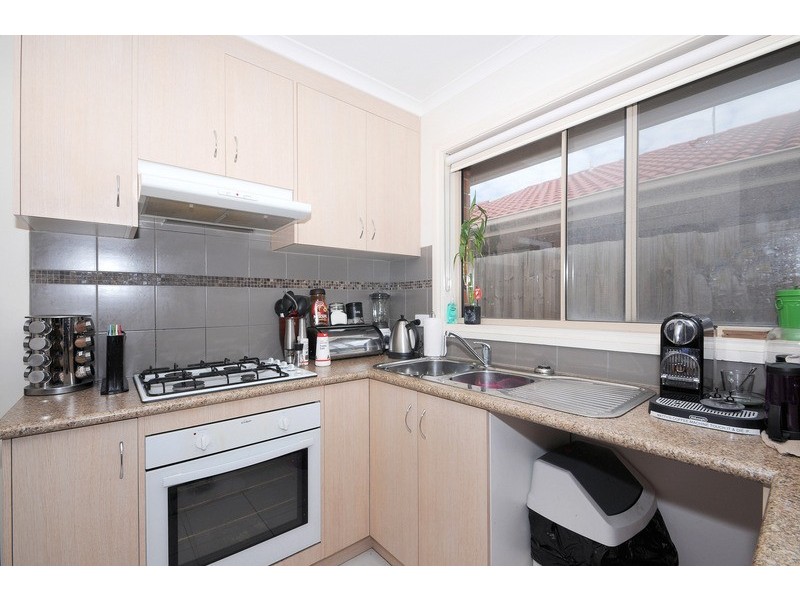 8/11 Coco Parade, Skye VIC 3977