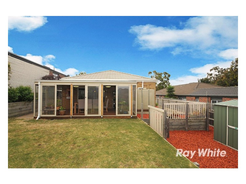 16 Flora Park Way, Carrum Downs VIC 3201