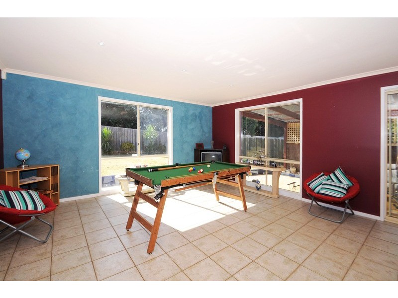 4 George Bass Court, Skye VIC 3977