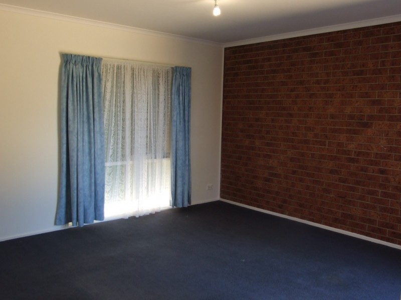 154 Hall Road, Carrum Downs VIC 3201