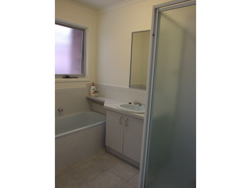 154 Hall Road, Carrum Downs VIC 3201