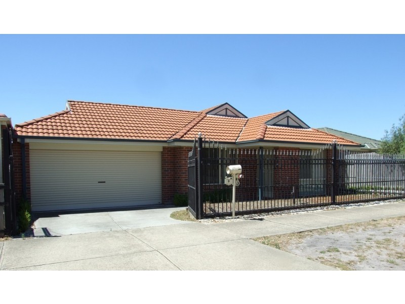 9 Edinburgh Drive, Skye VIC 3977