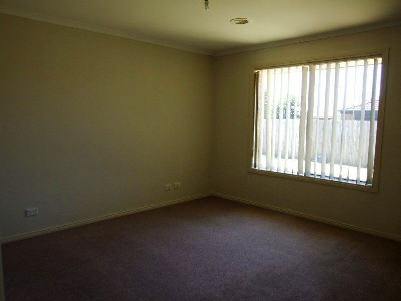 9 Edinburgh Drive, Skye VIC 3977