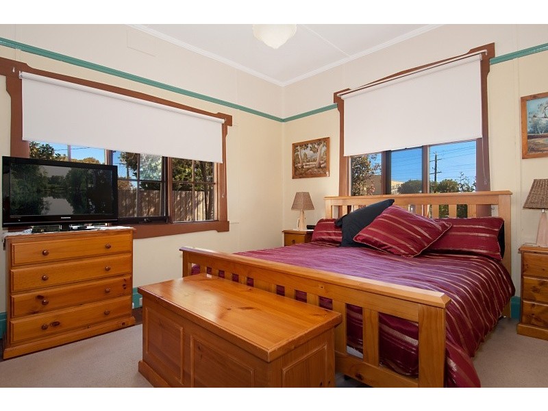 229 Station Street, Edithvale VIC 3196