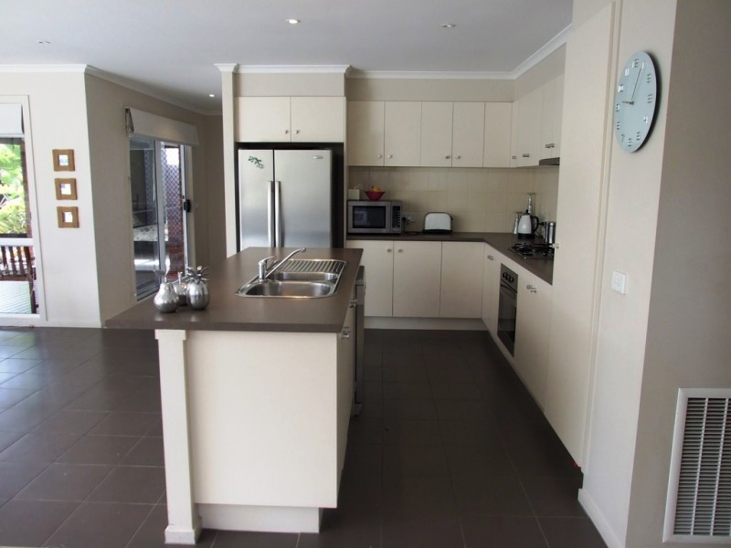 23 Garnet Close, Skye VIC 3977